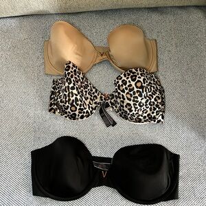 Lot of (3) Victoria’s Secret Strapless Bras (32D)